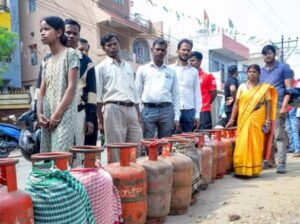 Centre Dismisses LPG Shortage Fears Amid West Asia Conflict, Urges People Not to Panic
