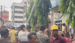तारापीठ के होटल में भीषण आग, 6 लोगों की मौत