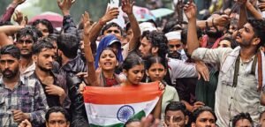 प्रदर्शन की आहट से दिल्ली में अलर्ट! मेट्रो से स्कूल-कॉलेज तक, हर जगह असर