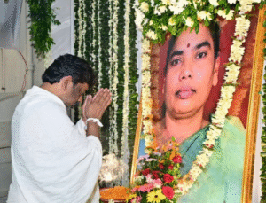“मैं मां का ही अंश हूं, वह हर पल मेरे साथ हैं” – दो वाक्यों में छलका हेमंत सोरेन का मां रूपी सोरेन को खोने का दर्द